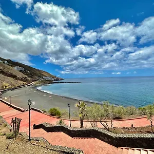 radazul-views-house.tenerifehoteles.net/